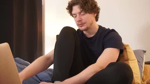 Sam online show from January 16, 2026, 10:14 pm