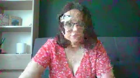 Snapshot of irresistibleparis chatting on June 2, 2026, 5:31 am Paris online show from June 2, 2026, 5:31 am