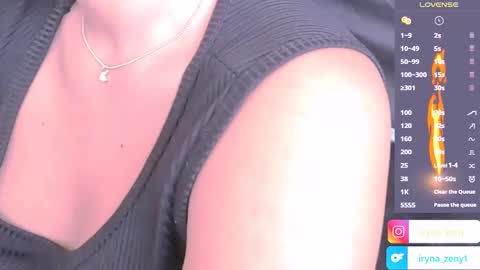 Yuliana help me to get 100 thumbs up please  online show from January 27, 2025, 6:09 pm