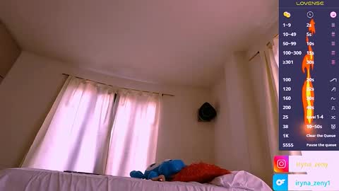 Yuliana help me to get 100 thumbs up please  online show from February 25, 2025, 6:31 pm