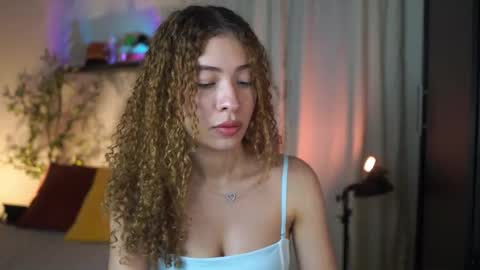 isa_____ online show from November 29, 2025, 1:52 am