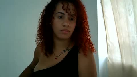 isa_bellaxx23 online show from September 11, 2025, 8:31 pm