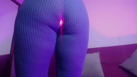 Snapshot of isa_crazy chatting on February 4, 2025, 6:25 am Rachel online show from February 4, 2025, 6:25 am