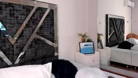 oIssaJonneso online show from February 21, 2026, 1:12 pm