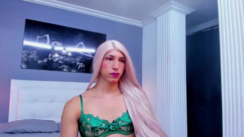 Isa Lancaster online show from January 23, 2025, 12:19 pm