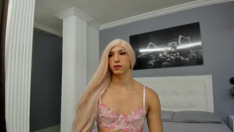 Isa Lancaster online show from March 8, 2025, 7:31 pm