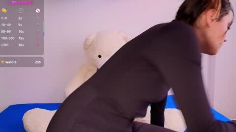 Snapshot of isa_laurentt chatting on February 5, 2025, 8:57 pm Isabella Laurentt online show from February 5, 2025, 8:57 pm