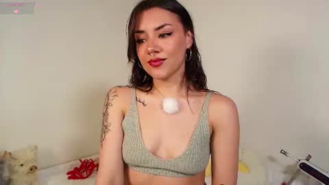 Snapshot of isa_laurentt chatting on July 10, 2026, 5:59 pm Isabella Laurentt online show from July 10, 2026, 5:59 pm