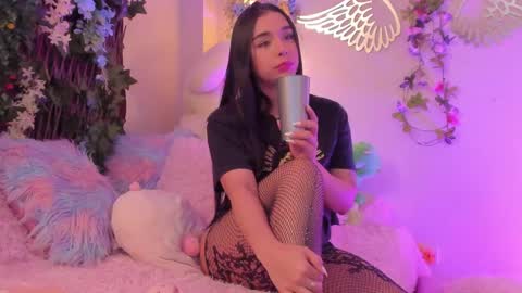 Isabella        online show from September 27, 2025, 8:14 pm