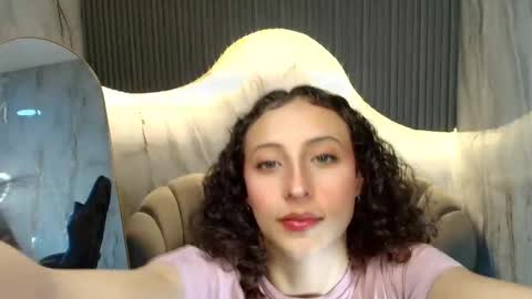 isa_r online show from September 20, 2025, 3:07 am
