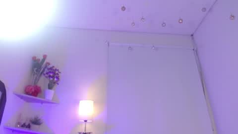 Isabel online show from November 24, 2025, 12:16 pm