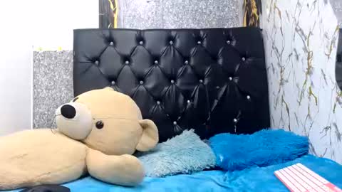 Snapshot of isa_x18 chatting on June 25, 2026, 11:59 am isa_x18 online show from June 25, 2026, 11:59 am