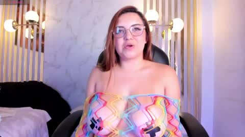 Isa online show from April 14, 2026, 7:42 pm