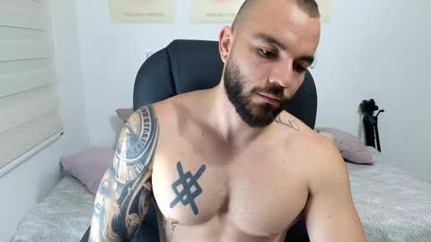 Snapshot of isaac_carter chatting on February 1, 2026, 11:36 pm Isaac carter online show from February 1, 2026, 11:36 pm