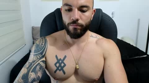 Isaac carter online show from April 1, 2026, 12:22 am