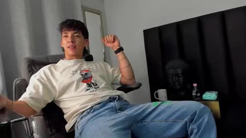 isaac_cryston online show from February 27, 2025, 12:32 am