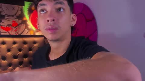 isaac_cryston online show from September 17, 2025, 8:21 pm