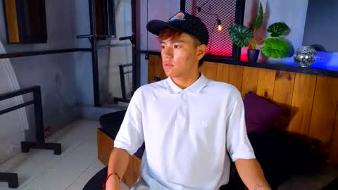 isaac_grimm online show from March 17, 2026, 3:00 am