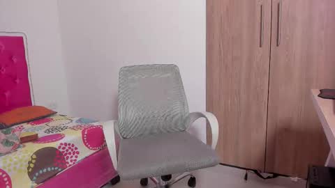 Snapshot of isaac_master77 chatting on November 19, 2025, 5:46 pm isaac_master77 online show from November 19, 2025, 5:46 pm