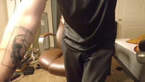 isaac online show from December 16, 2024, 10:24 pm