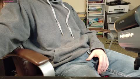 isaac online show from January 22, 2025, 2:46 pm