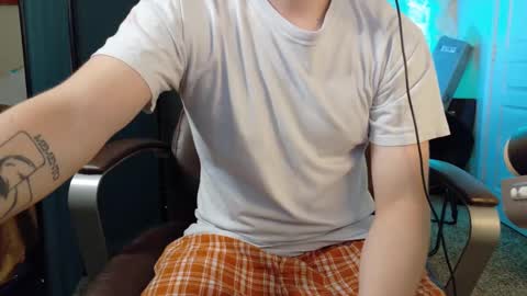 isaac online show from October 2, 2025, 8:43 am