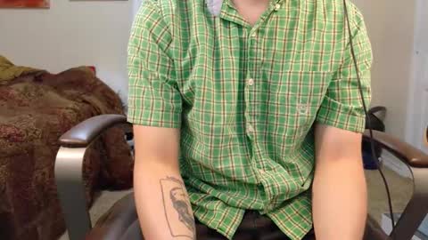 isaac online show from November 12, 2025, 4:02 am