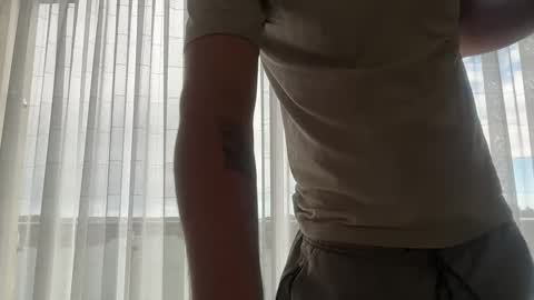 isaacgrangerrr online show from May 21, 2026, 5:14 am