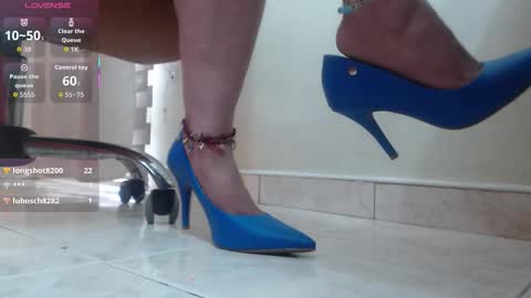 Isabeel Sofia online show from October 14, 2025, 1:56 pm