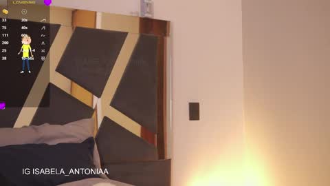 Snapshot of isabela_antonia_ chatting on April 13, 2026, 11:27 am online show from April 13, 2026, 11:27 am