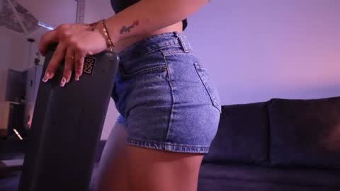 Snapshot of isabela_franco_ chatting on May 16, 2026, 11:42 am Isabela online show from May 16, 2026, 11:42 am