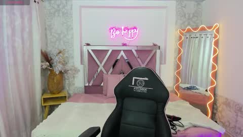 ISABELA  online show from February 12, 2026, 11:38 am