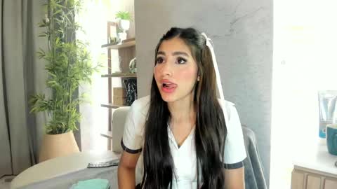 Snapshot of isabelastefano chatting on May 10, 2026, 3:23 am isabelastefano online show from May 10, 2026, 3:23 am