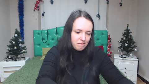 IsabelBlackberry online show from December 27, 2024, 6:14 am