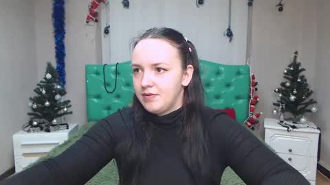 IsabelBlackberry online show from December 28, 2024, 6:17 am