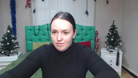 IsabelBlackberry online show from January 5, 2025, 12:10 pm