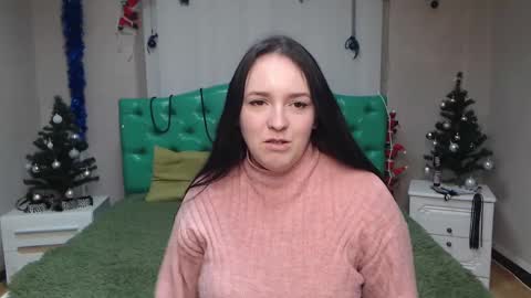 IsabelBlackberry online show from January 7, 2025, 3:02 pm