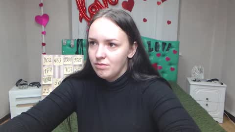 IsabelBlackberry online show from September 29, 2025, 5:01 am