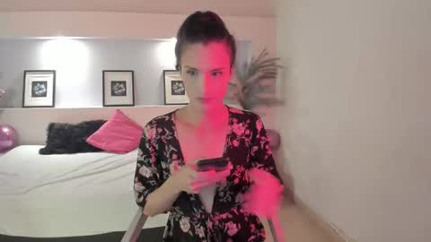 IsabelFernandez online show from September 29, 2025, 5:01 am