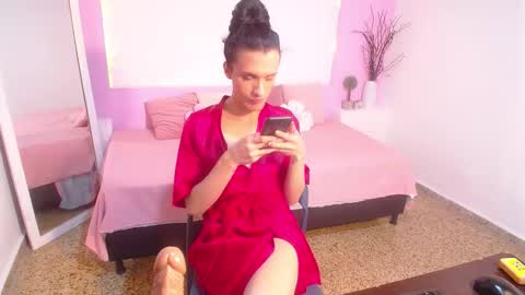 IsabelFernandez online show from October 25, 2025, 4:09 am