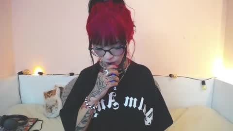 Snapshot of isabella__dark chatting on December 2, 2024, 10:23 pm    online show from December 2, 2024, 10:23 pm