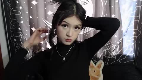 Snapshot of isabella__dark chatting on January 17, 2025, 8:44 pm    online show from January 17, 2025, 8:44 pm