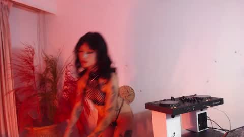 Snapshot of isabella__dark chatting on January 17, 2025, 11:51 pm    online show from January 17, 2025, 11:51 pm