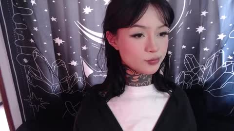 Snapshot of isabella__dark chatting on January 23, 2025, 8:13 pm    online show from January 23, 2025, 8:13 pm