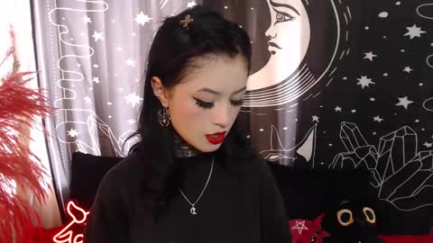 Snapshot of isabella__dark chatting on February 19, 2025, 7:38 pm    online show from February 19, 2025, 7:38 pm