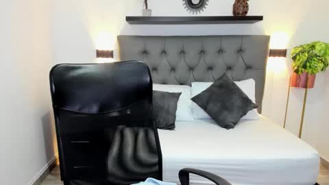 Snapshot of isabella_florez22 chatting on February 26, 2025, 12:03 pm Isabel florez online show from February 26, 2025, 12:03 pm