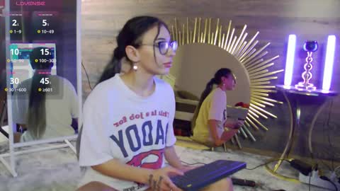 Isabella online show from October 14, 2025, 8:09 pm