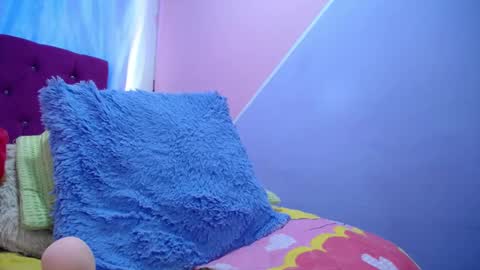 Snapshot of isabella_nice_ chatting on September 17, 2025, 3:03 pm abby online show from September 17, 2025, 3:03 pm