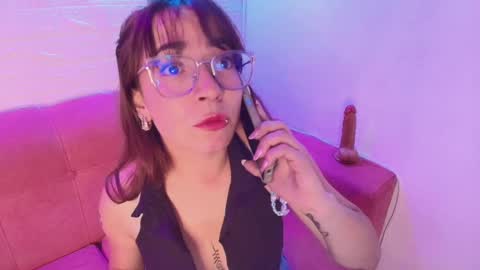 Isabella online show from September 27, 2025, 5:45 am