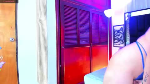 Isabella Your Queen  online show from February 10, 2026, 10:19 am